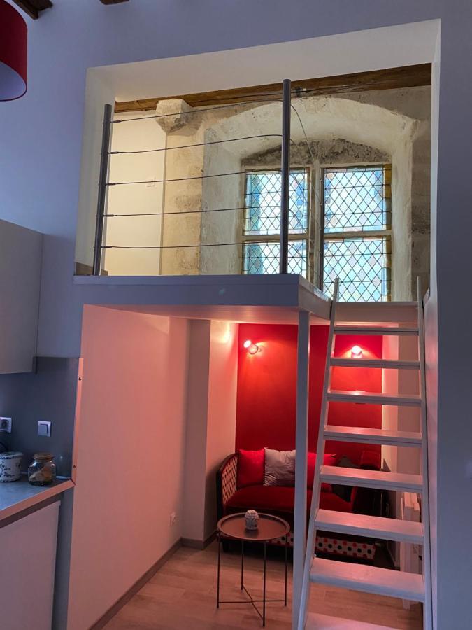 Le Gite De Lancelot Avec Balneo City Center Санс Экстерьер фото